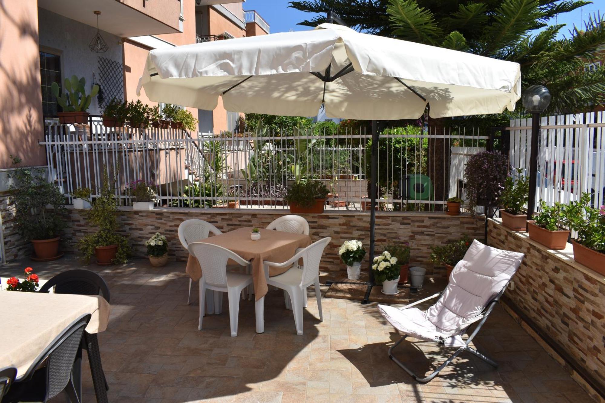 La Casa Di Maya & Cloe Bari Exterior photo